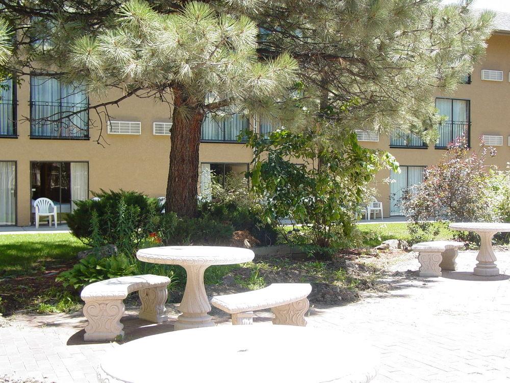 Clarion Hotel & Conference Center Colorado Springs Exterior foto