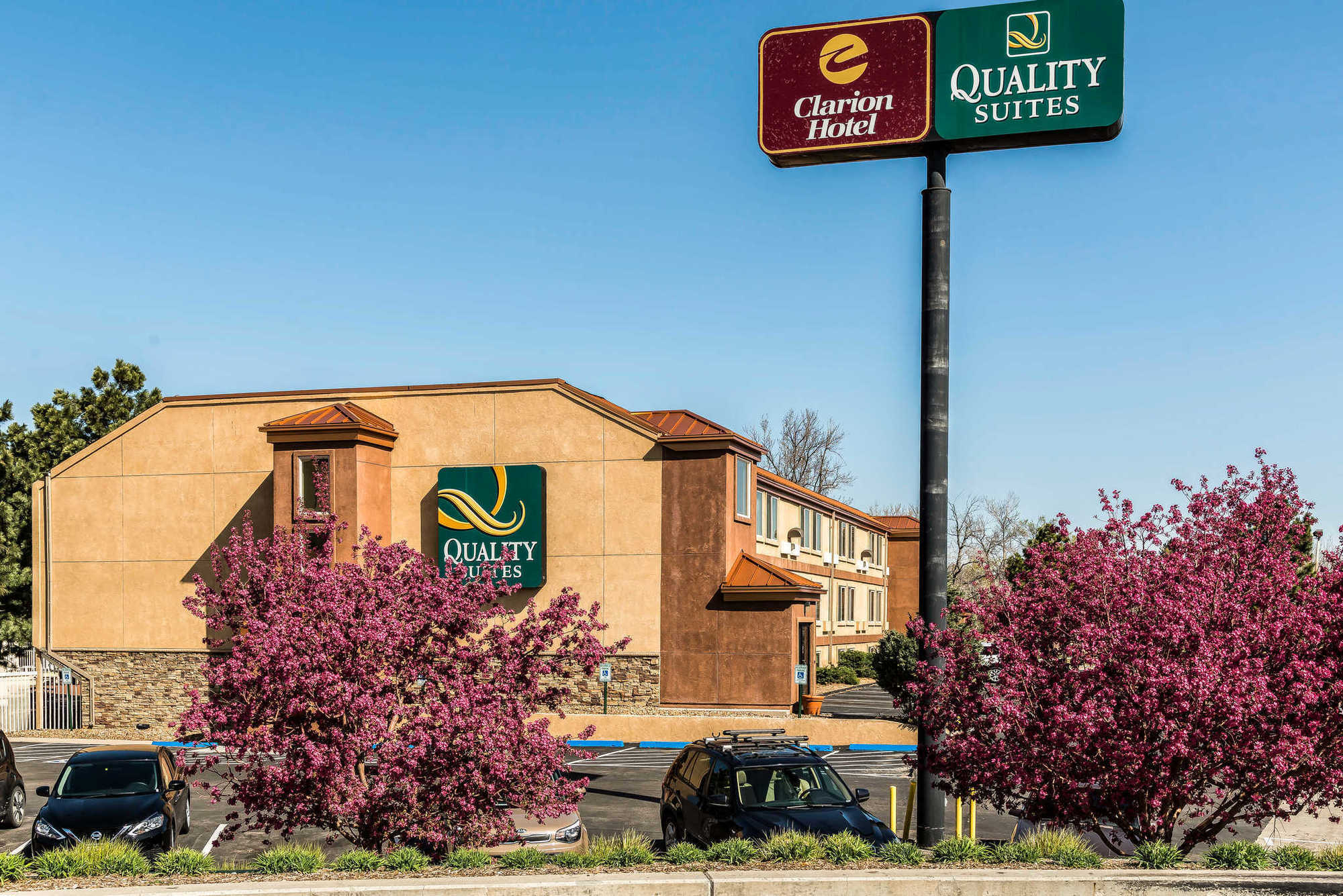 Clarion Hotel & Conference Center Colorado Springs Exterior foto