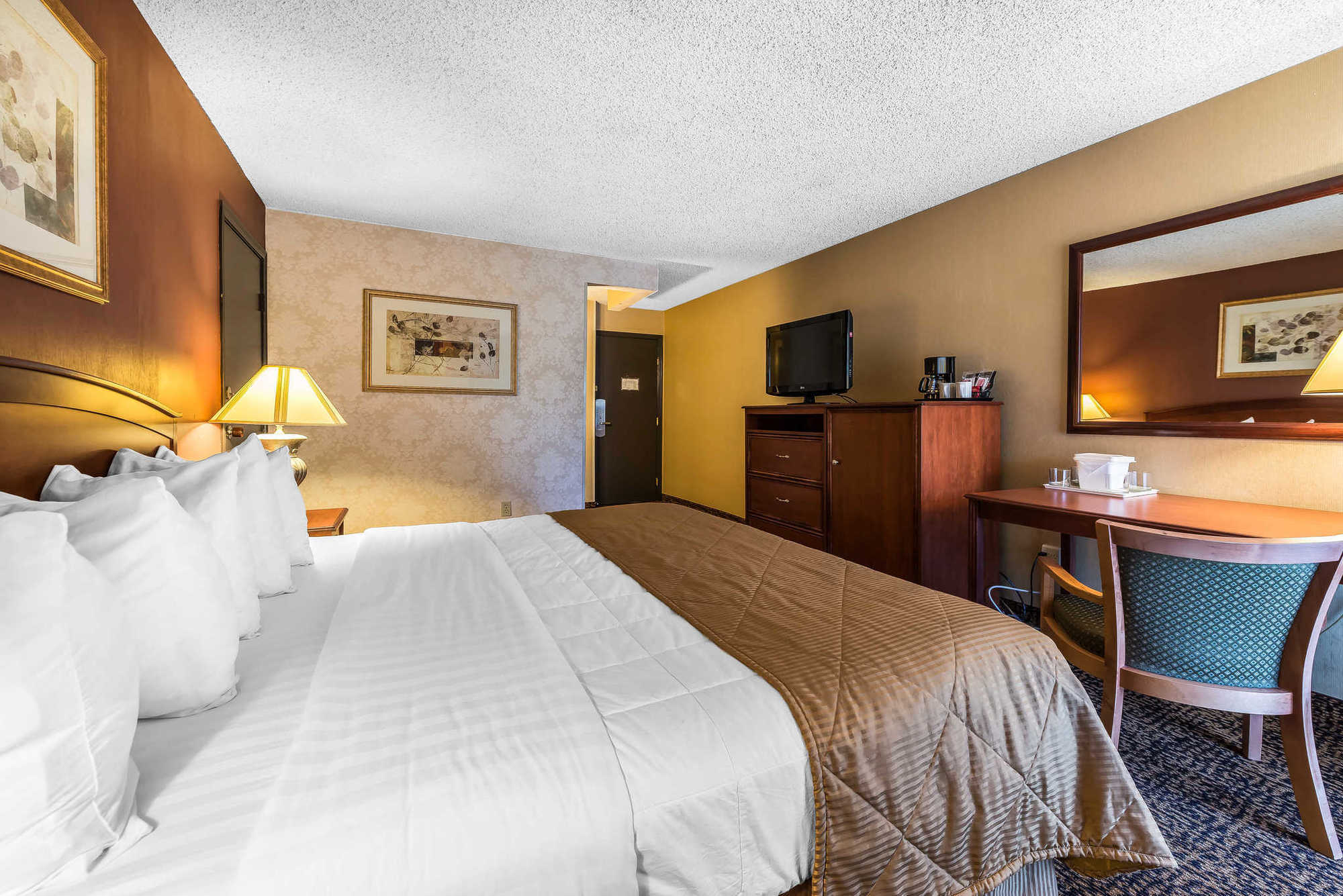 Clarion Hotel & Conference Center Colorado Springs Cameră foto