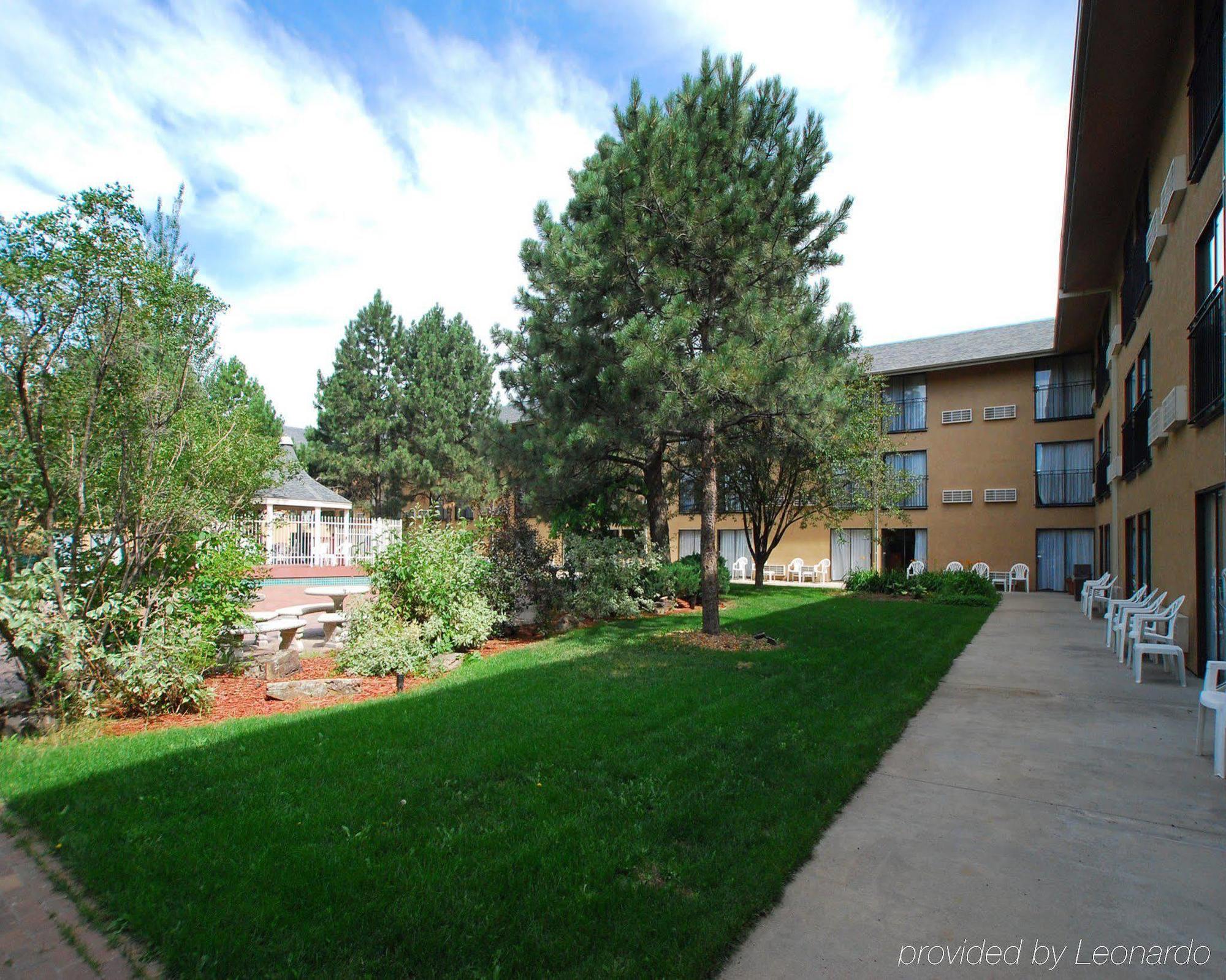 Clarion Hotel & Conference Center Colorado Springs Exterior foto