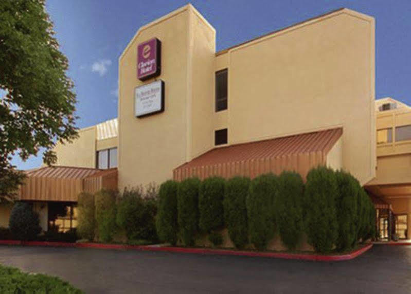 Clarion Hotel & Conference Center Colorado Springs Exterior foto
